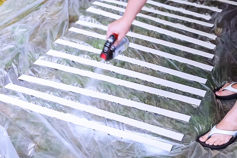 spray painting blinds