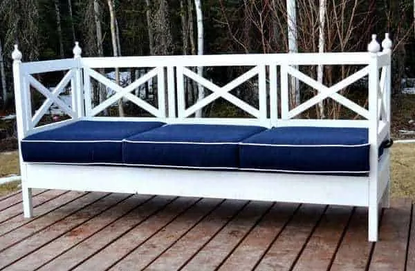 white DIY outdoor sofa with blue cushions