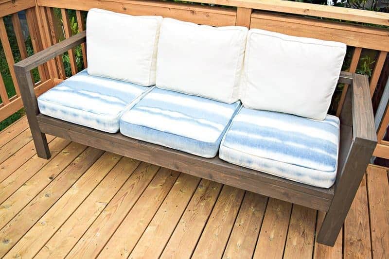 completed DIY outdoor sofa