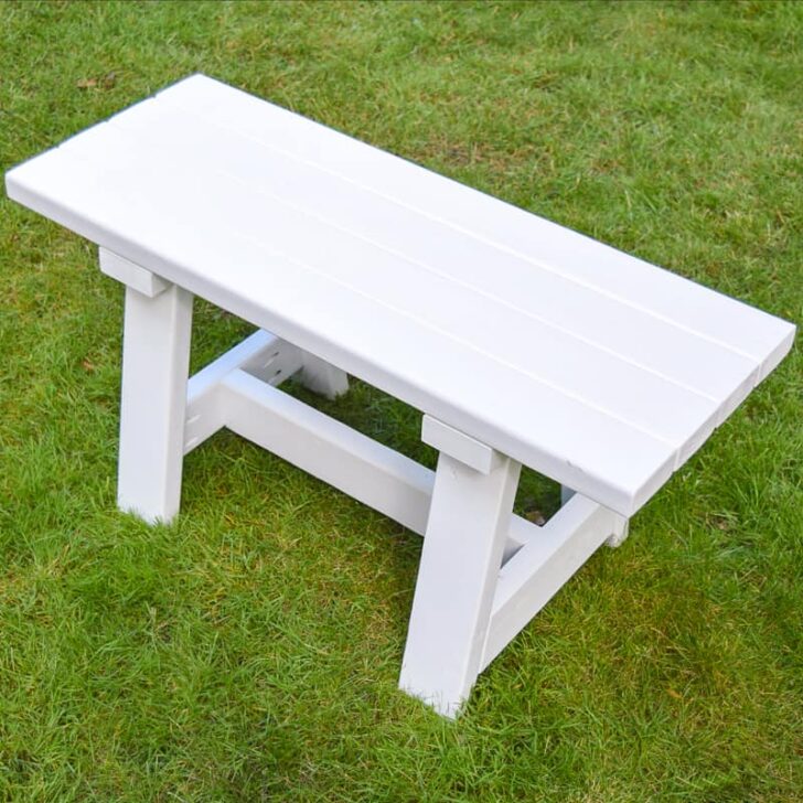 DIY 2x4 bench outdoors