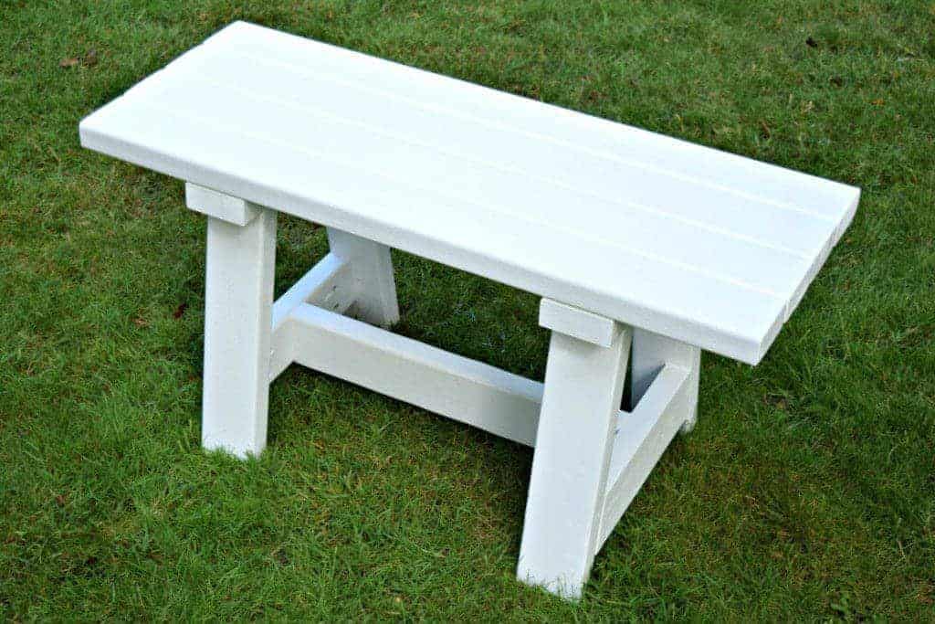 DIY Farmhouse Bench for Small Tables The Handyman's Daughter