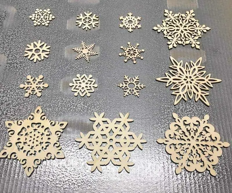 10 Pcs Christmas Wooden Snowflake Decor Winter Snowflake Table Signs 3D Wood  Sno