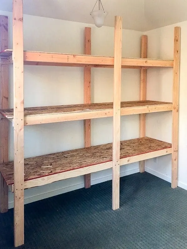 Easy and very cheap wood pallet water rack storage system