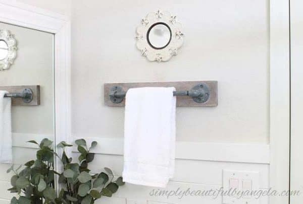 20 Genius Diy Towel Rack Ideas The Handyman S Daughter Diy Towel Bar From Plumbing Parts