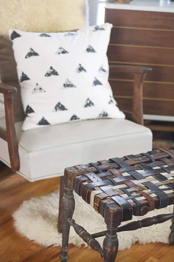 20 DIY Leather Furniture Projects - The Handyman's Daughter