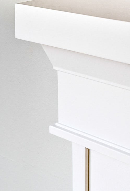 architrave trim under fireplace mantel