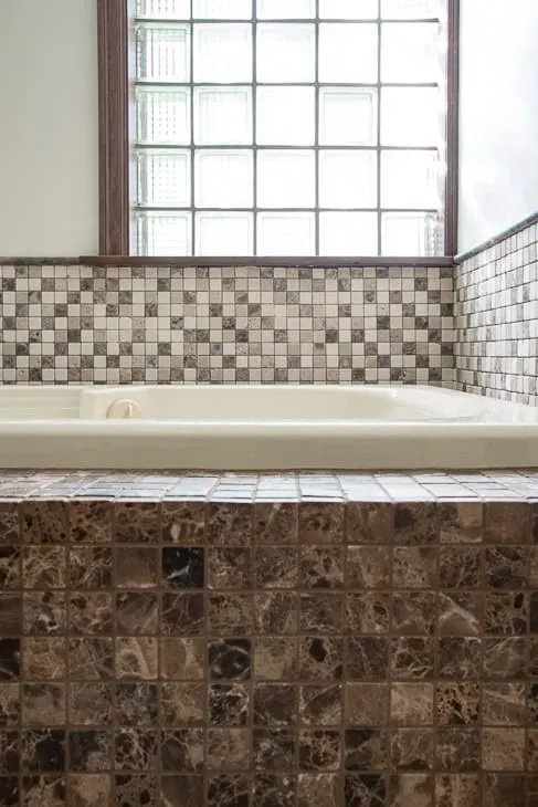 How To Tile A Bathtub Surround The, Mosaic Tile Bathtub Surround