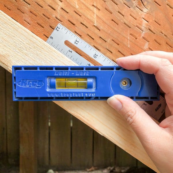 using Kreg multi mark tool to figure out angle to be cut