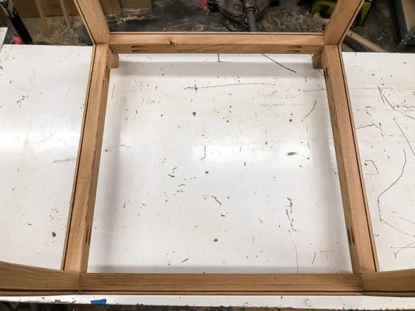 modern planter box frame bottom