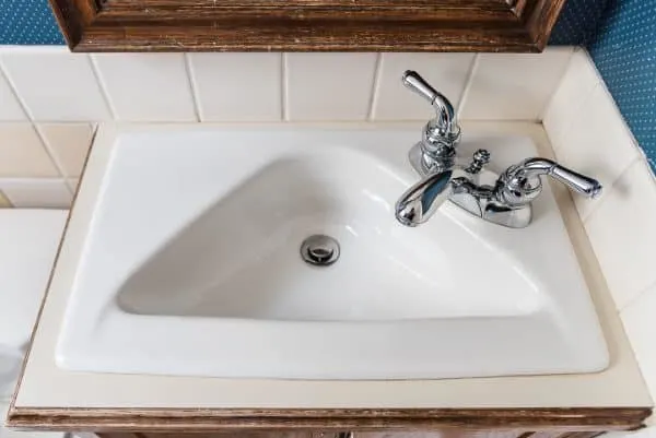 triangle shaped bathroom sink