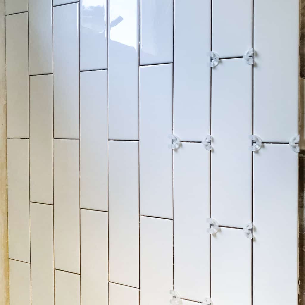 vertical subway tile spacers