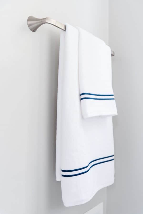 half-bath-remodel-reveal-towel-rack-2-600x899.jpg