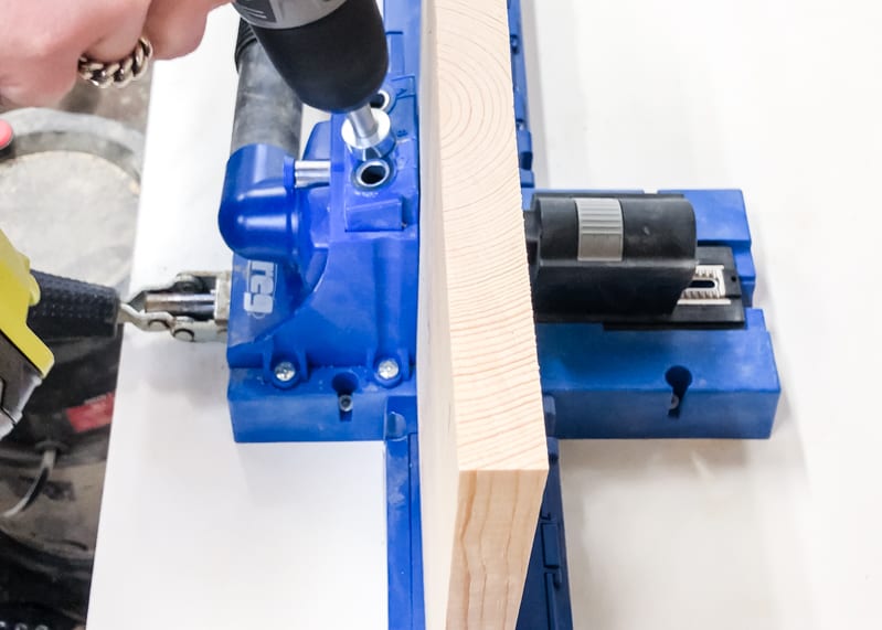 drilling pocket holes with the Kreg Jig K5