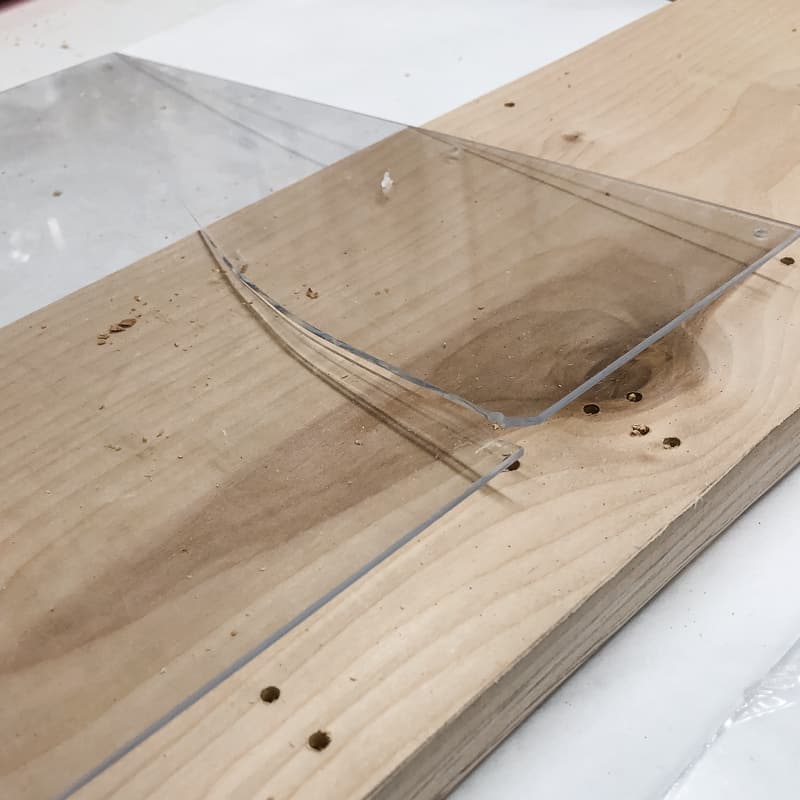 How to Attach Plexiglass to Wood Without Screws 