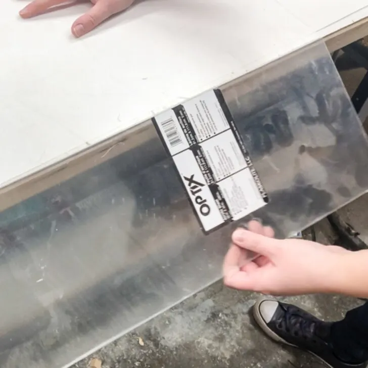 how to cut acrylic sheets