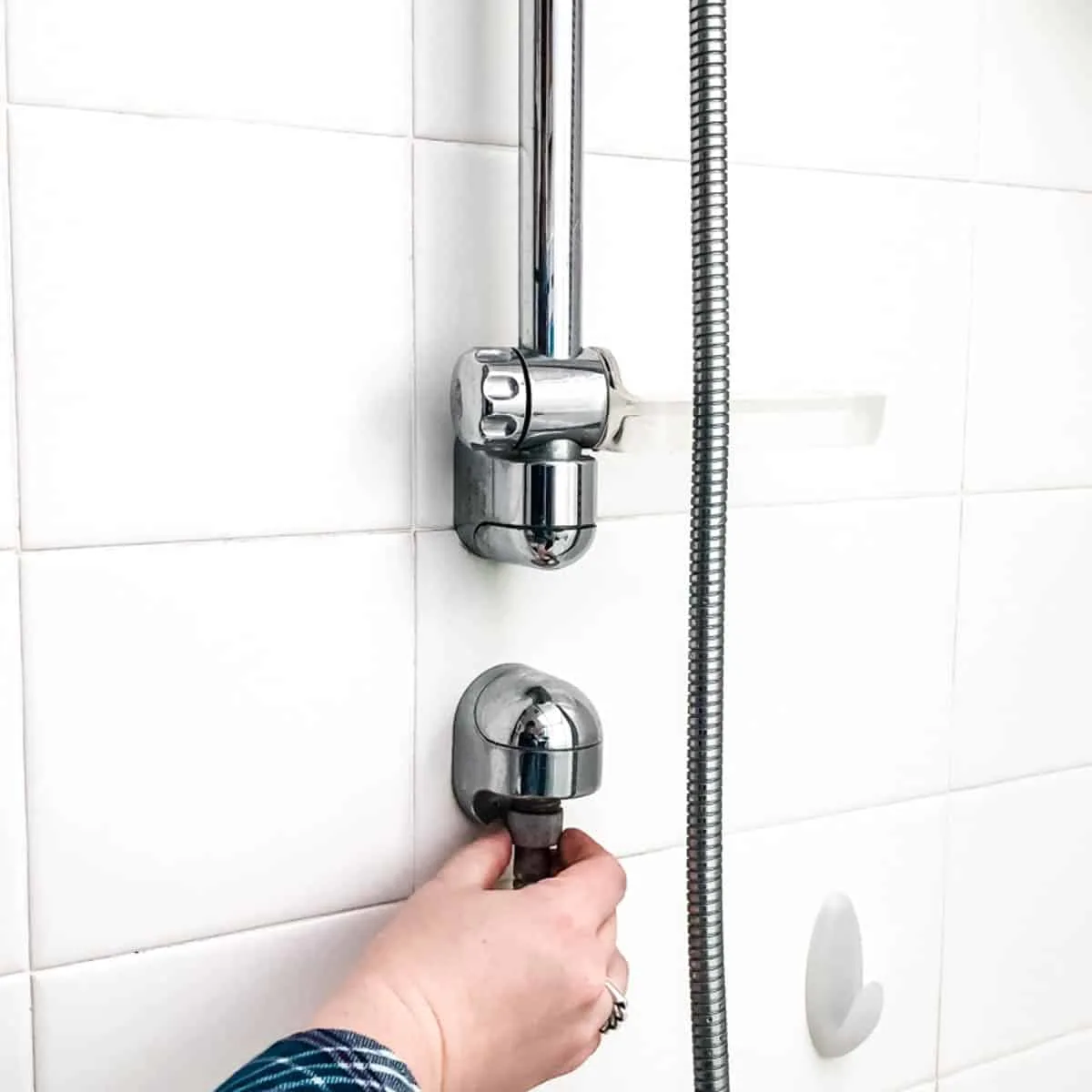 removing old handheld shower head