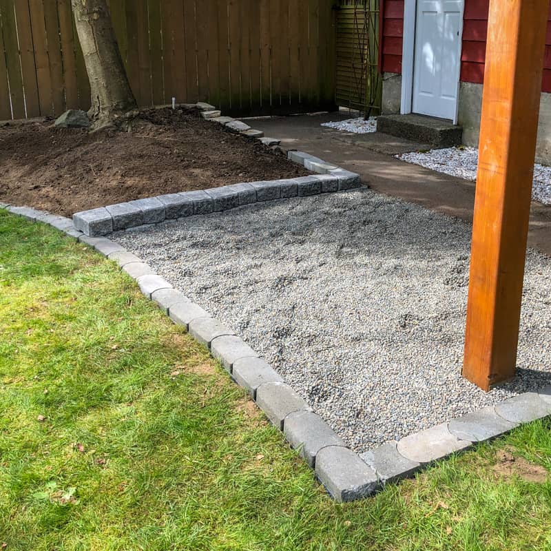 Backyard Makeover Week 3 Landscaping Rocks And Pavers The Backyard Makeover Week 3 Landscaping Rocks And Pavers The Handyman S Daughter