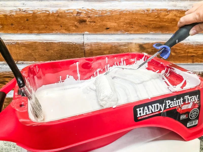 HANDy Paint Tray used for painting wood paneling