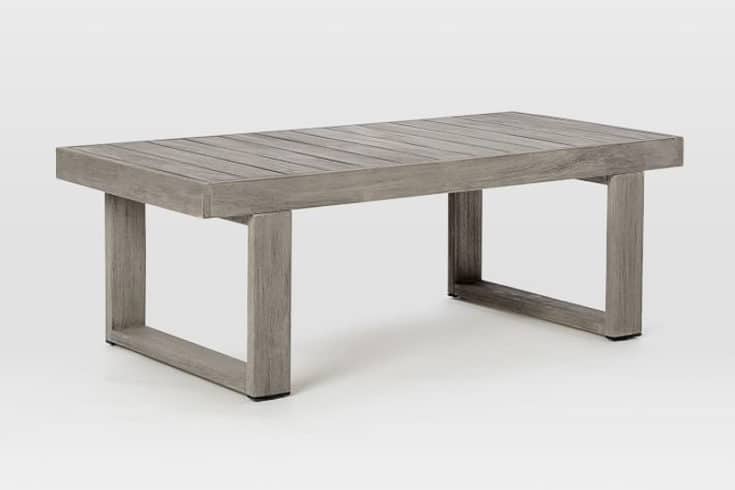 Easy DIY Outdoor Coffee Table [with plans] - The Handyman's Daughter