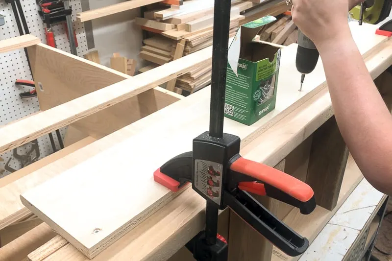 attaching front of lumber cart with screws