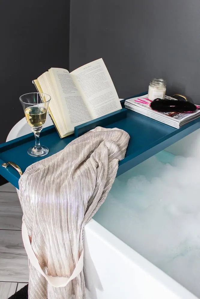 12 DIY Bath Caddies And Trays For Relaxing Experience - Shelterness