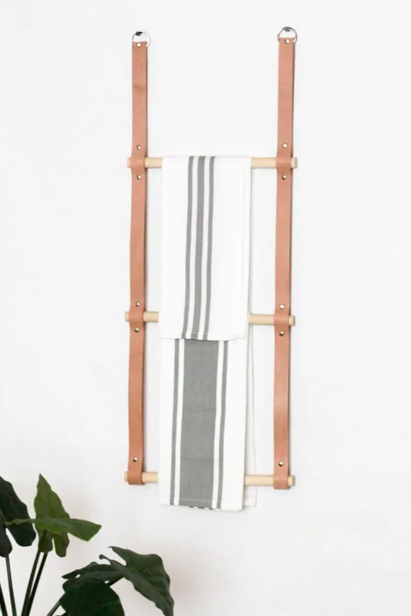 DIY Towel Rack For Bathroom (FREE Plans!) - Making Manzanita