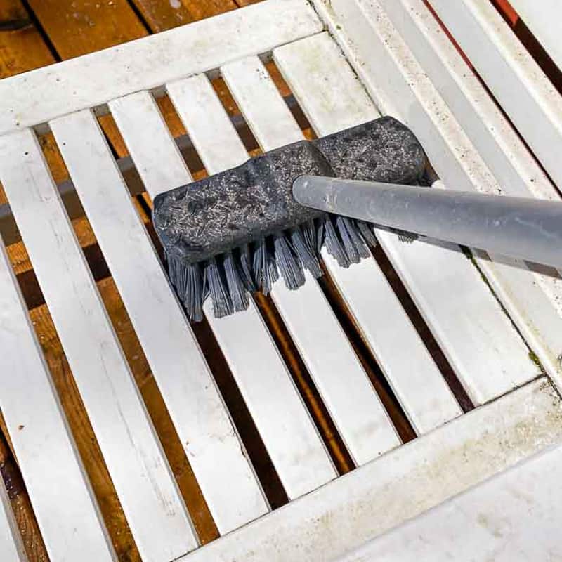 how to clean patio furniture