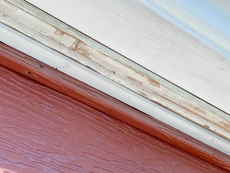 trim covering gap between siding and soffit