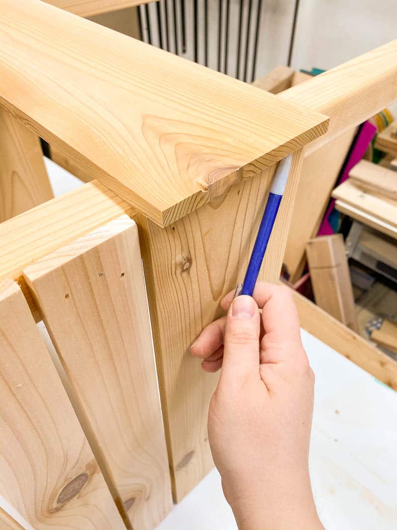 marking ends of planter box slats