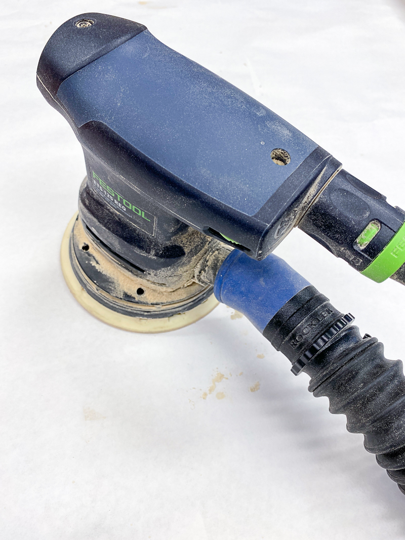 dust port adapter on random orbital sander