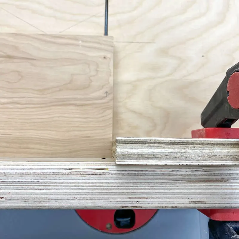 cutting grooves in sides of laptop stand for dividers on the table saw