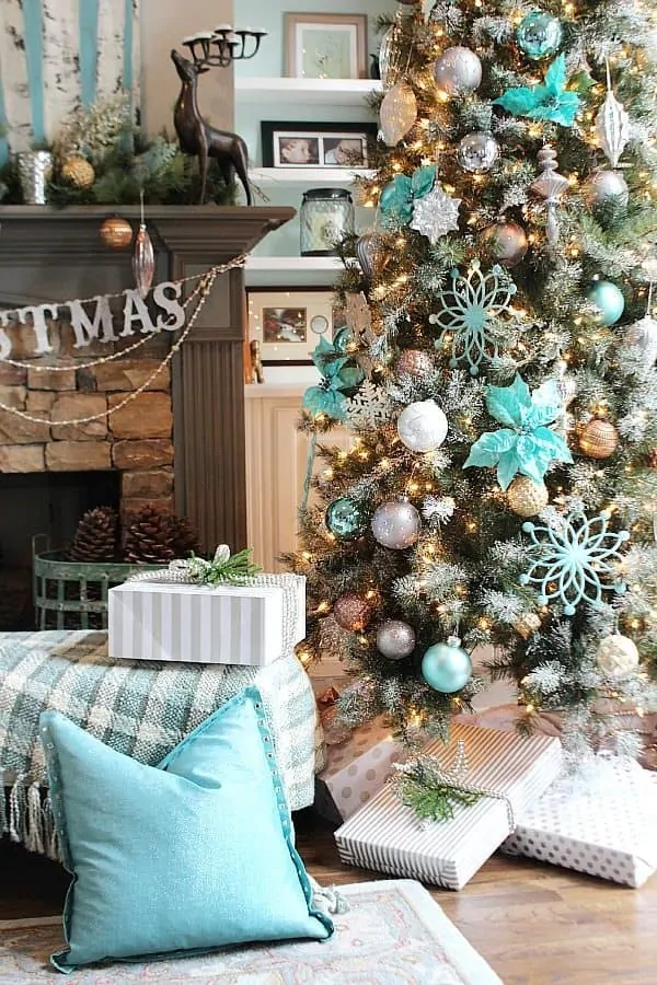 Elegant Blue Christmas Decor Ideas