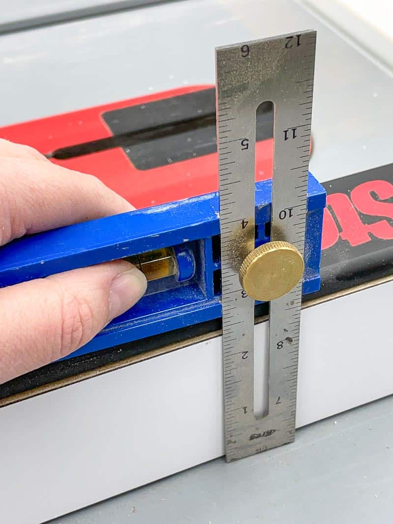measuring height of table saw fence for spline jig saddle