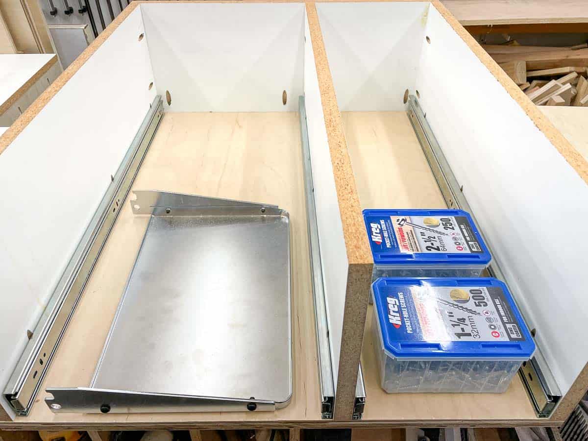 planer outfeed table and screw boxes inside drawer of planer stand