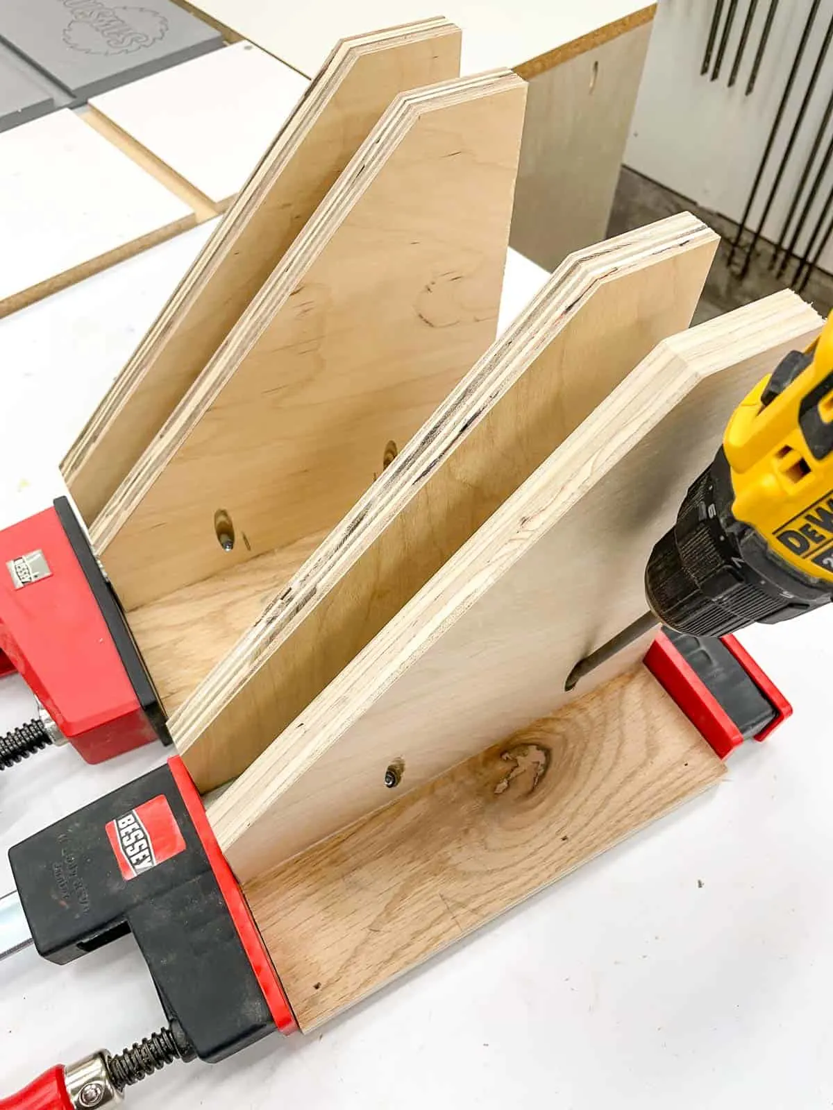 assembling DIY clamp rack with pocket hole screws