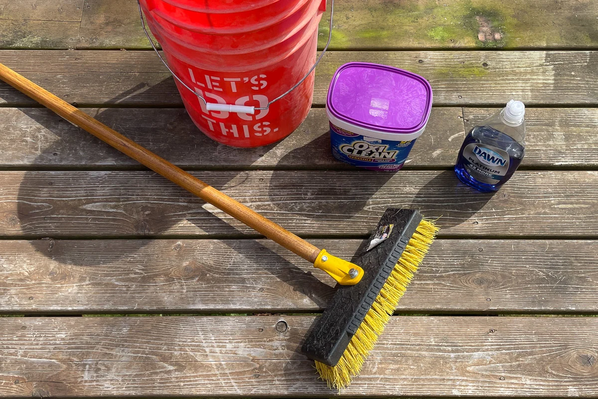 ingredients for homemade deck cleaner