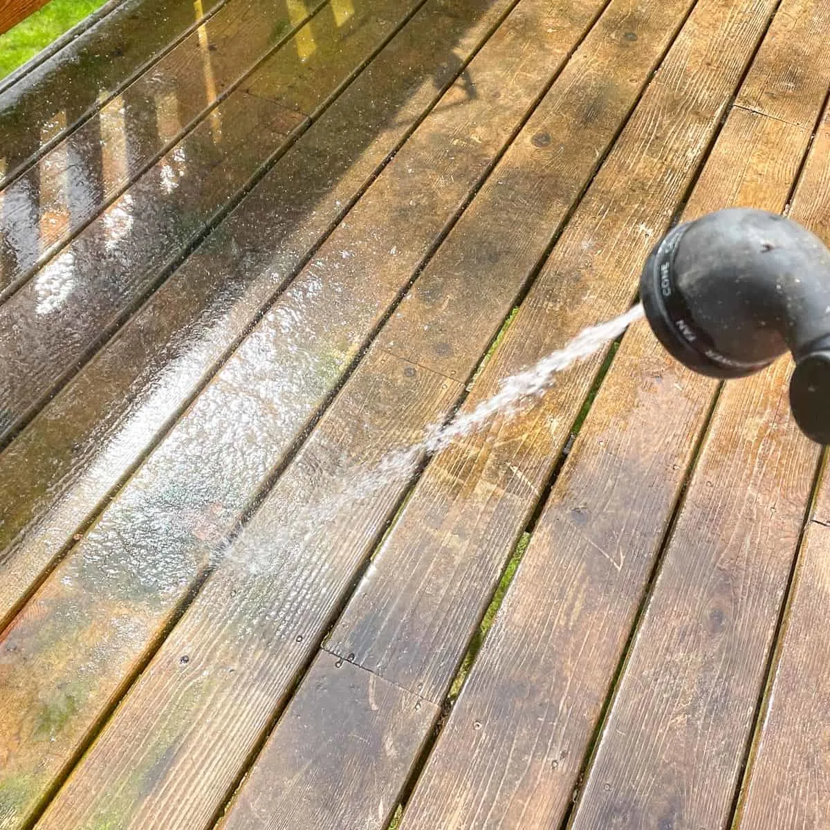 Deck Cleaning Services