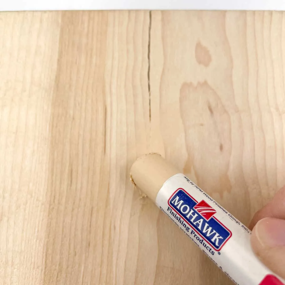 Wood Filler Vs Putty What S The, Best Wood Putty For Hardwood Floors
