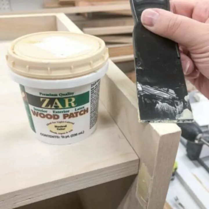 applying wood filler