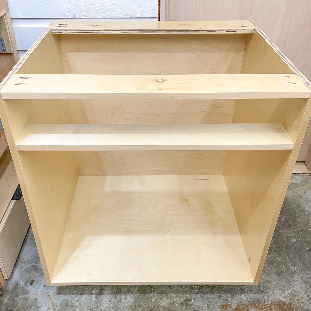 how to build a base cabinet