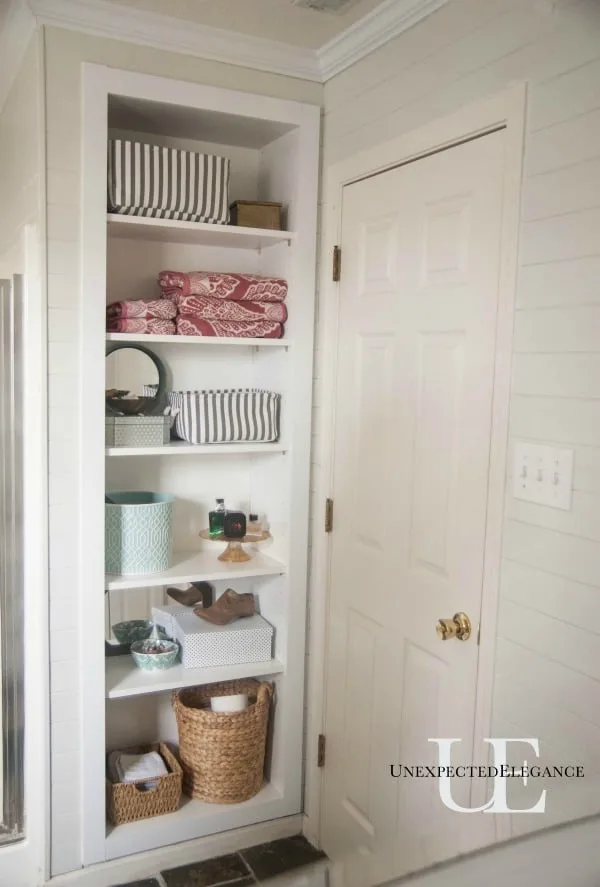 25 Creative Diy Bathroom Shelf Ideas, Small Bathroom Shelving Storage