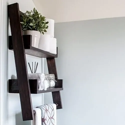 https://www.thehandymansdaughter.com/wp-content/uploads/2021/10/DIY-sloating-ladder-shelf-Anikas-DIY-Life-14-sq500.jpg.webp