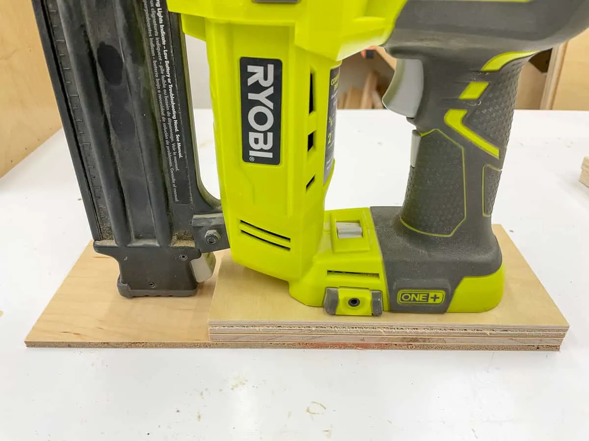 platform to keep the nailer level