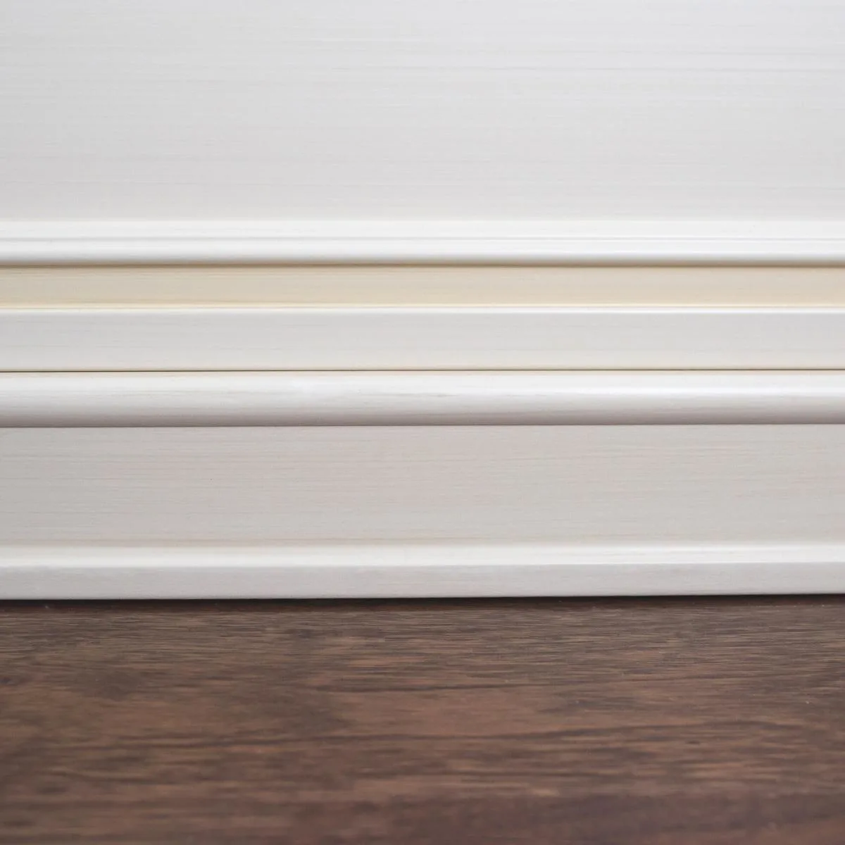 decorative shoe molding on baseboards