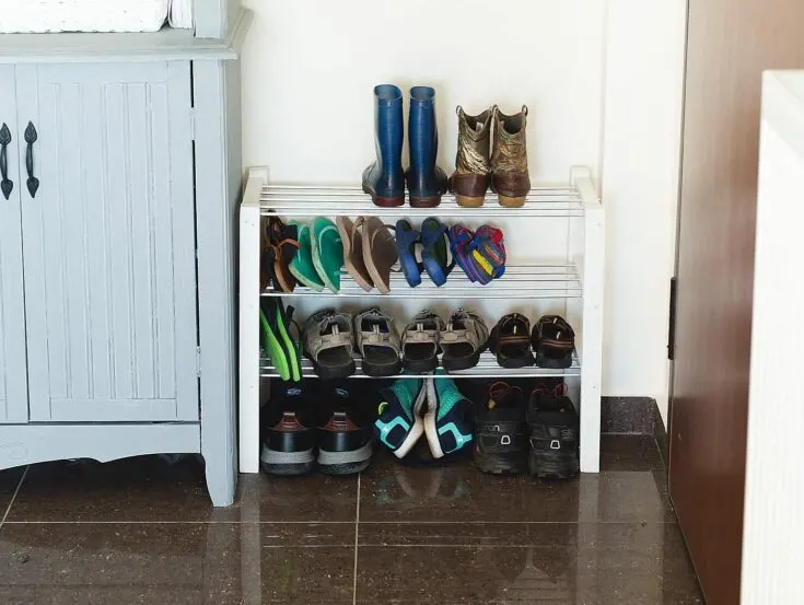 How to Build Simple DIY Shoe Rack Shelves! 