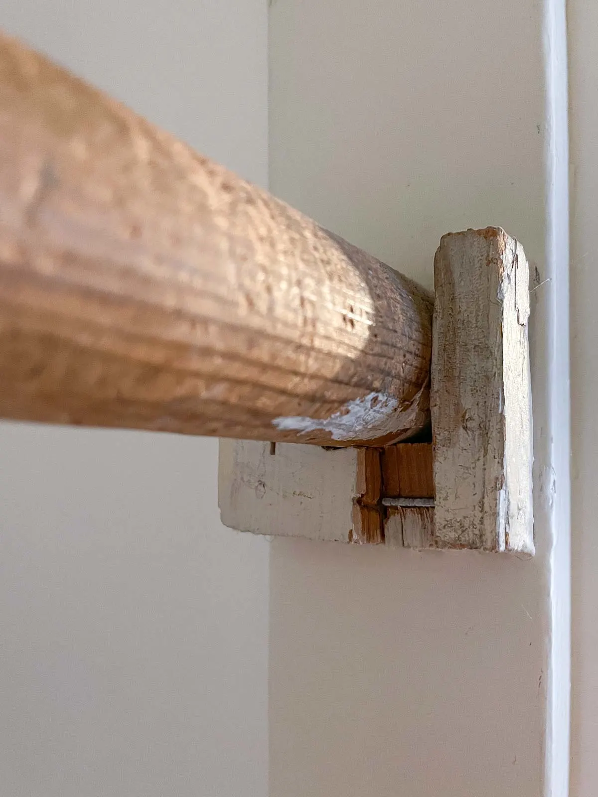 poorly installed closet rod bracket