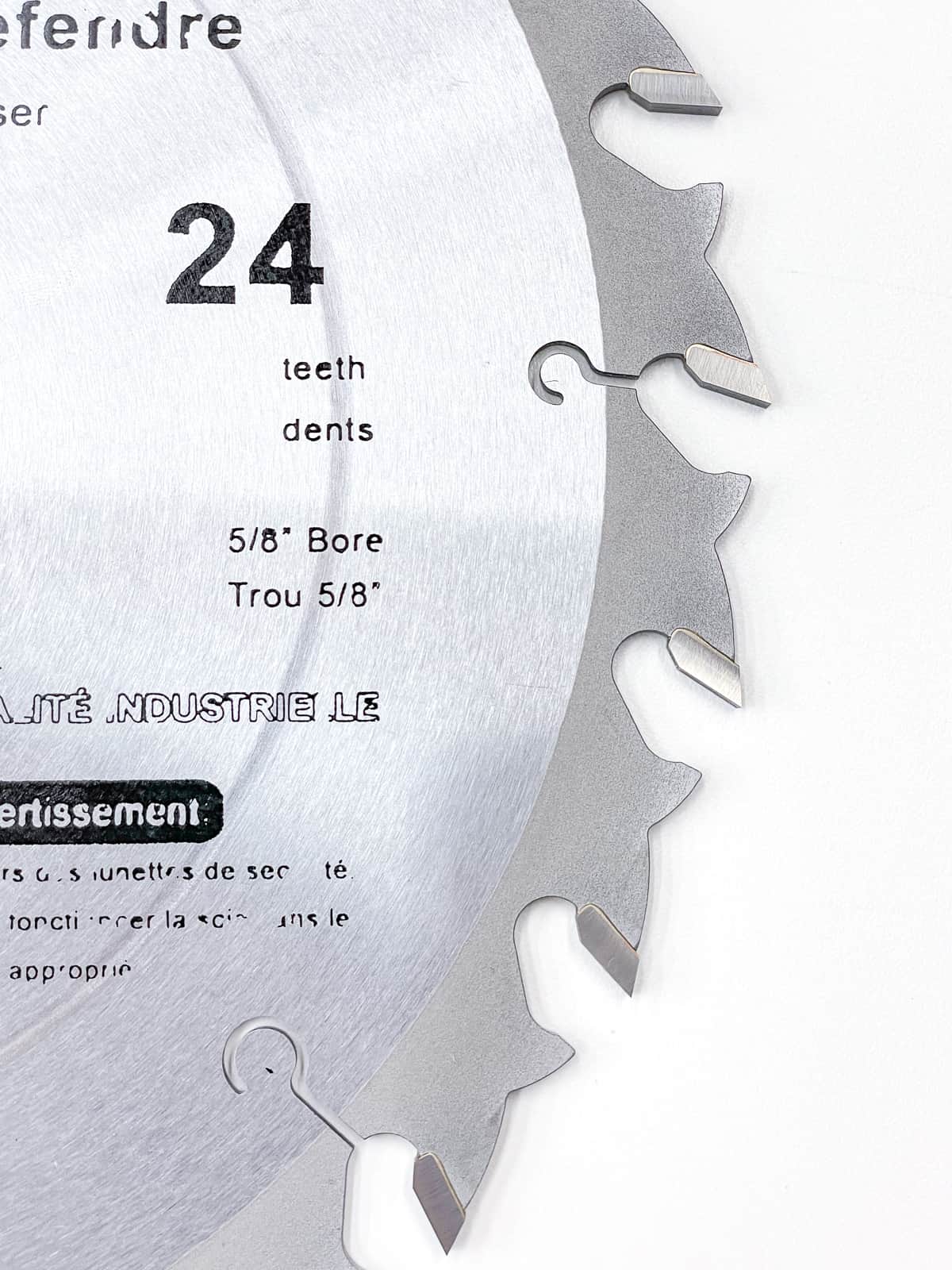 clean saw blade