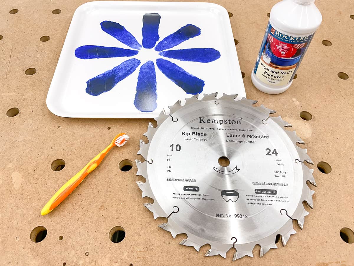 supplies needed for cleaning saw blades