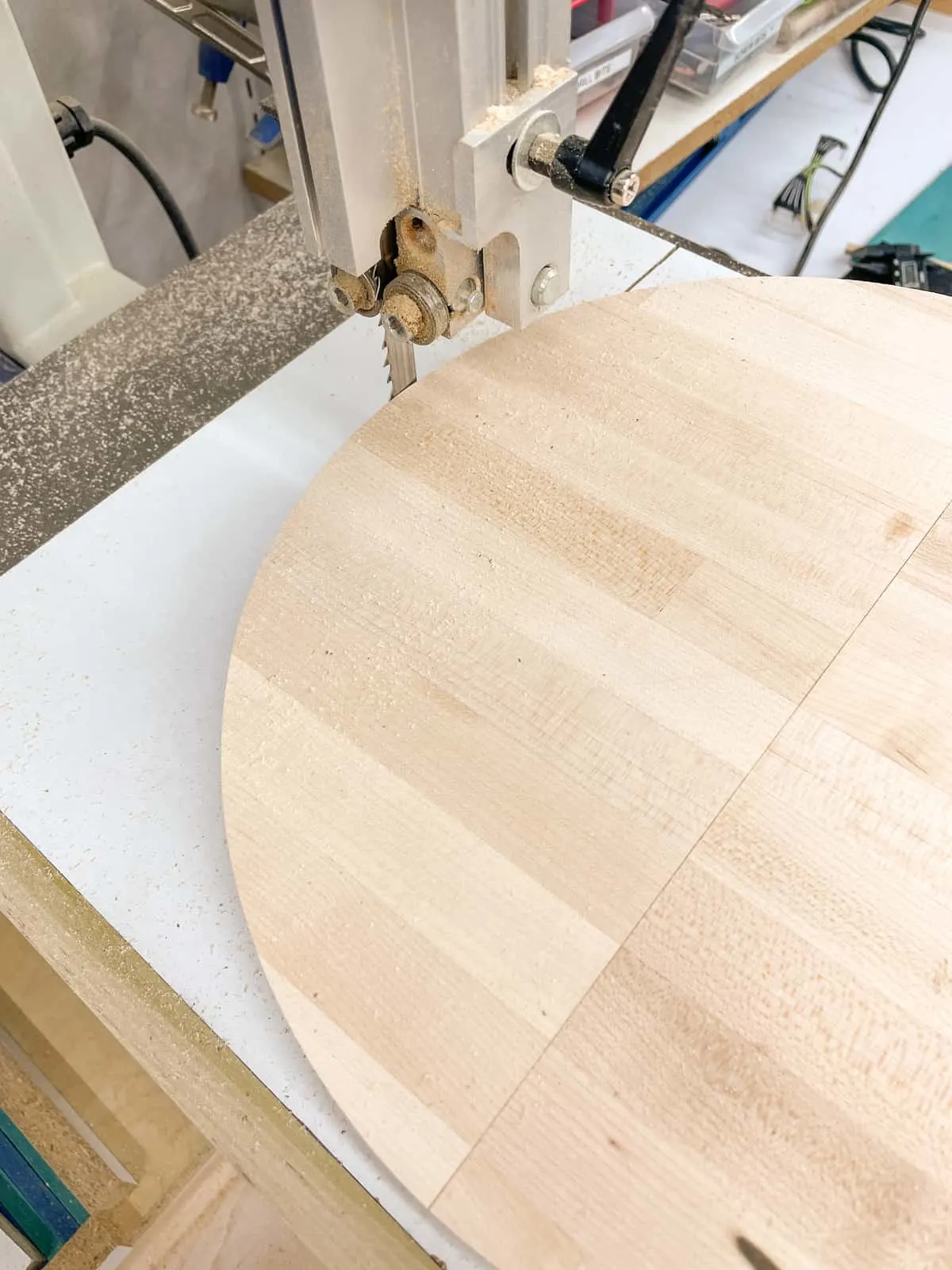 wooden circle cut on the bandsaw with a jig