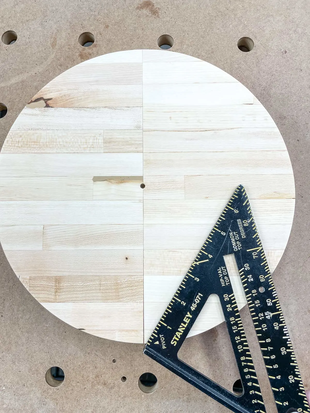 dividing a circle into six equal parts with a speed square